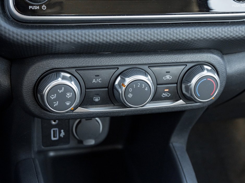 2024 Nissan Kicks S-16