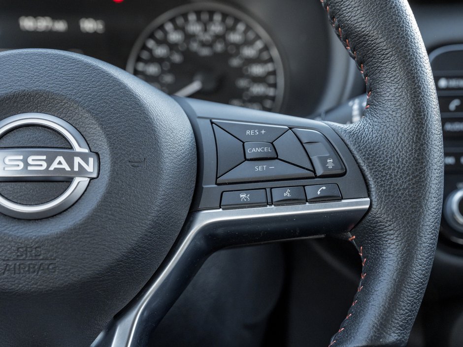 2024 Nissan Kicks SR-9