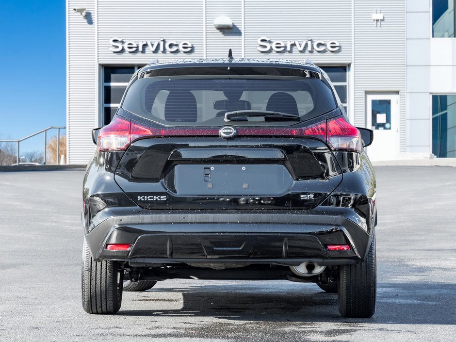 2024 Nissan Kicks SR-5