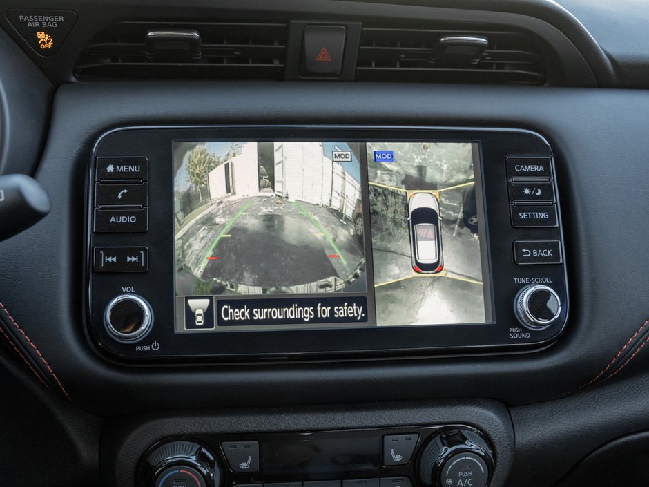 2024 Nissan Kicks SR-11