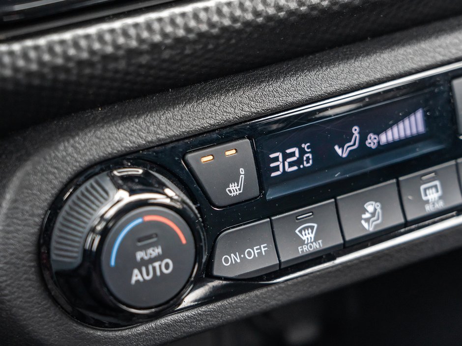 2024 Nissan Kicks SV-16