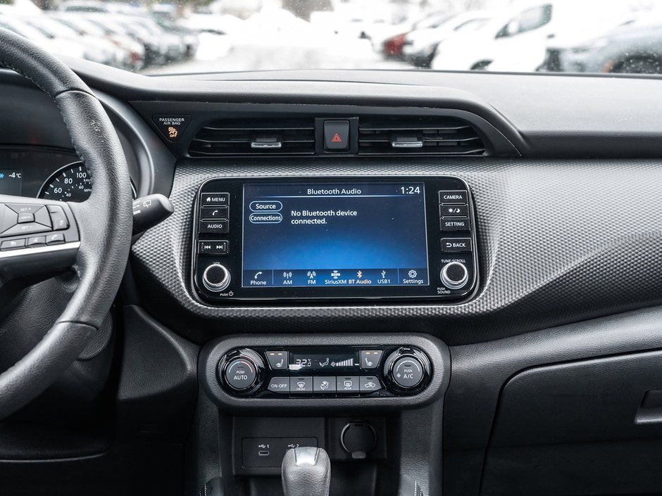 2024 Nissan Kicks SV-22