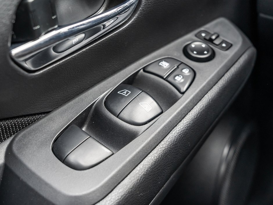 2024 Nissan Kicks SV-12