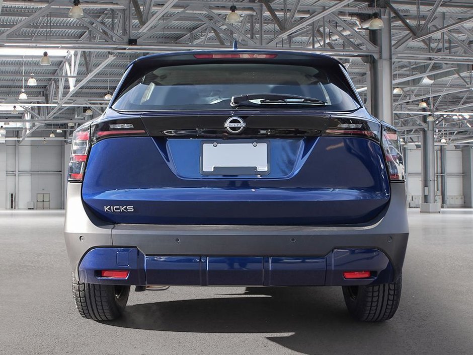 2025 Nissan Kicks S-4