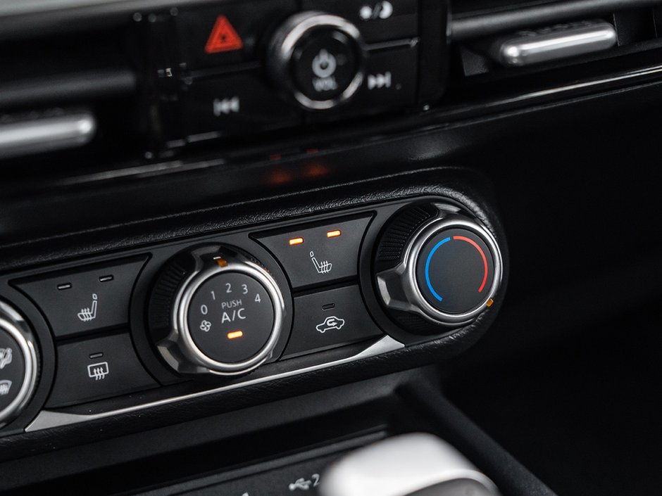 2025 Nissan Kicks S-16