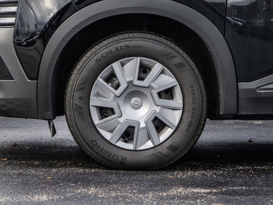 2025 Nissan Kicks S-3