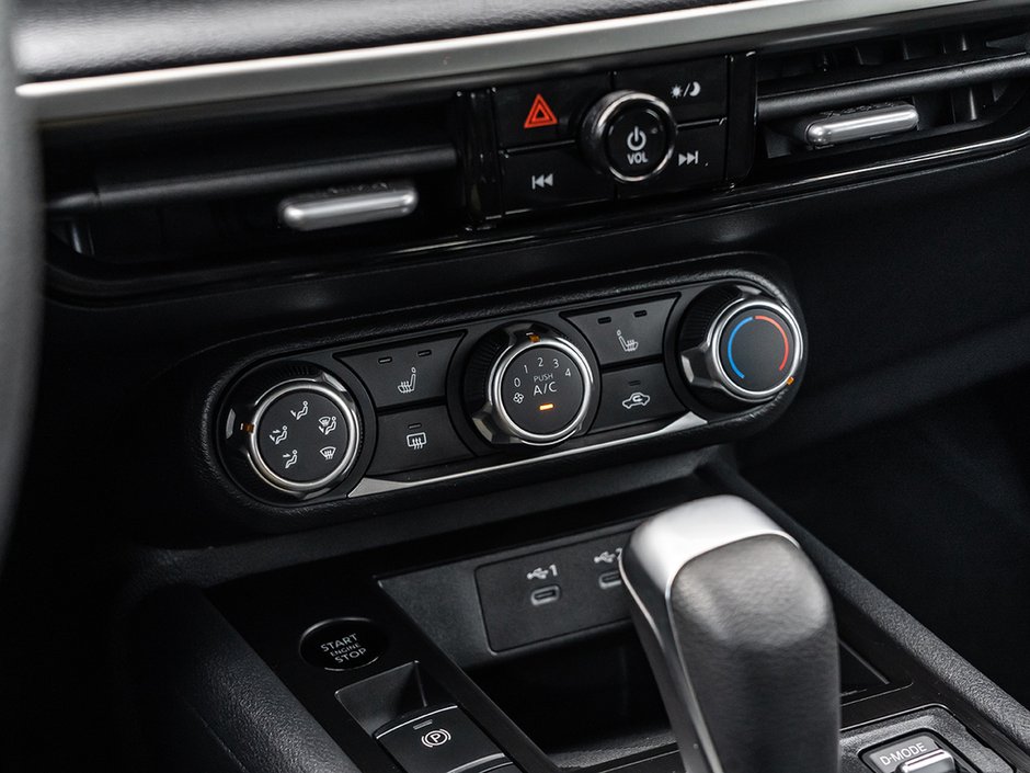 2025 Nissan Kicks S-15