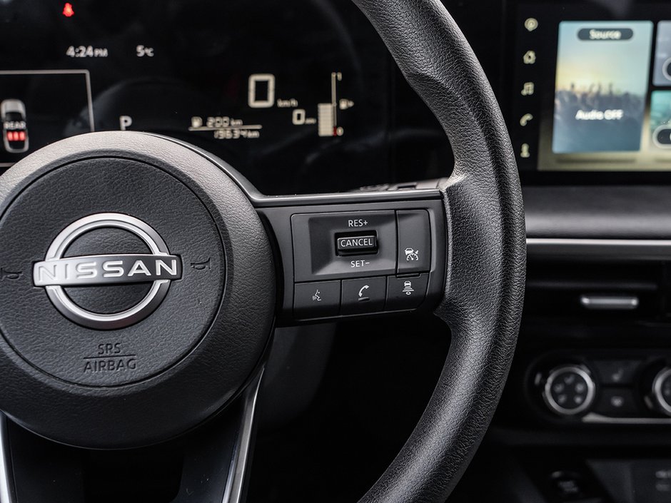 2025 Nissan Kicks S-10