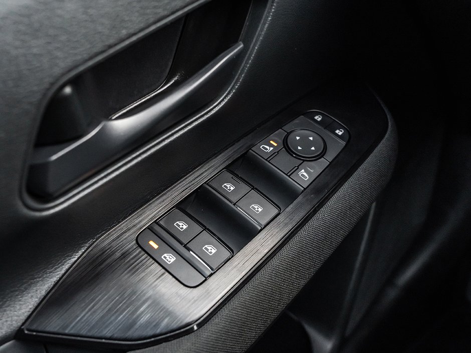 2025 Nissan Kicks S-13