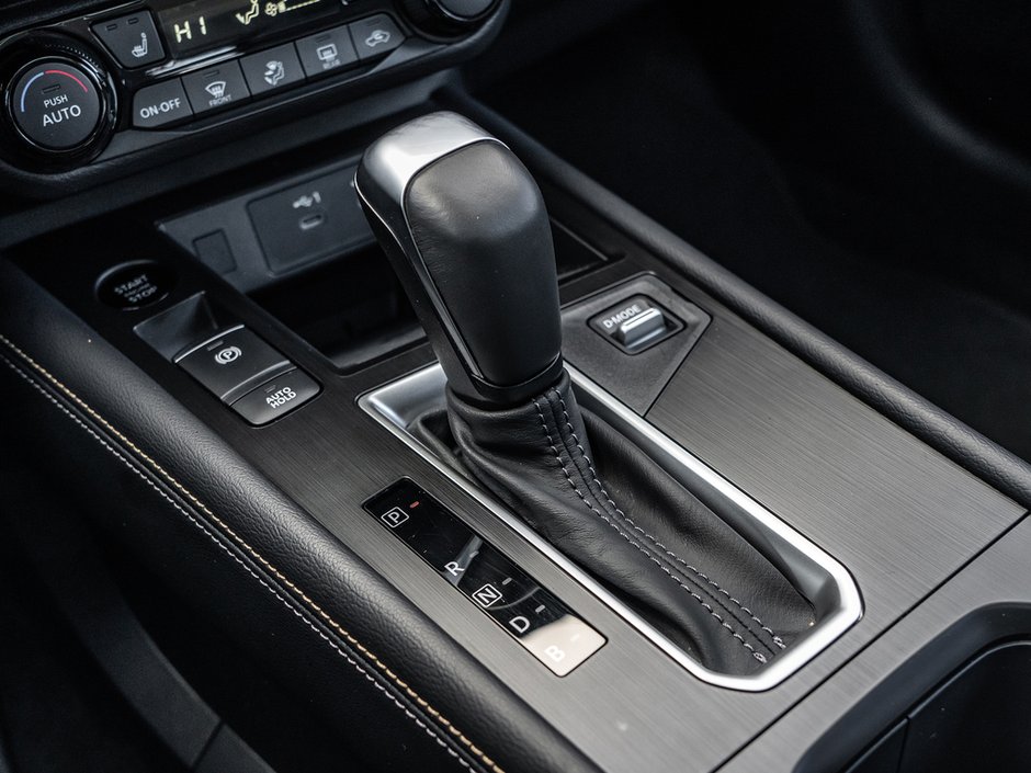 2025 Nissan Kicks SV-17