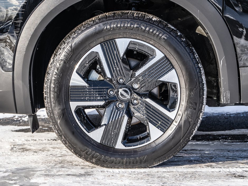 2025 Nissan Kicks SV-3