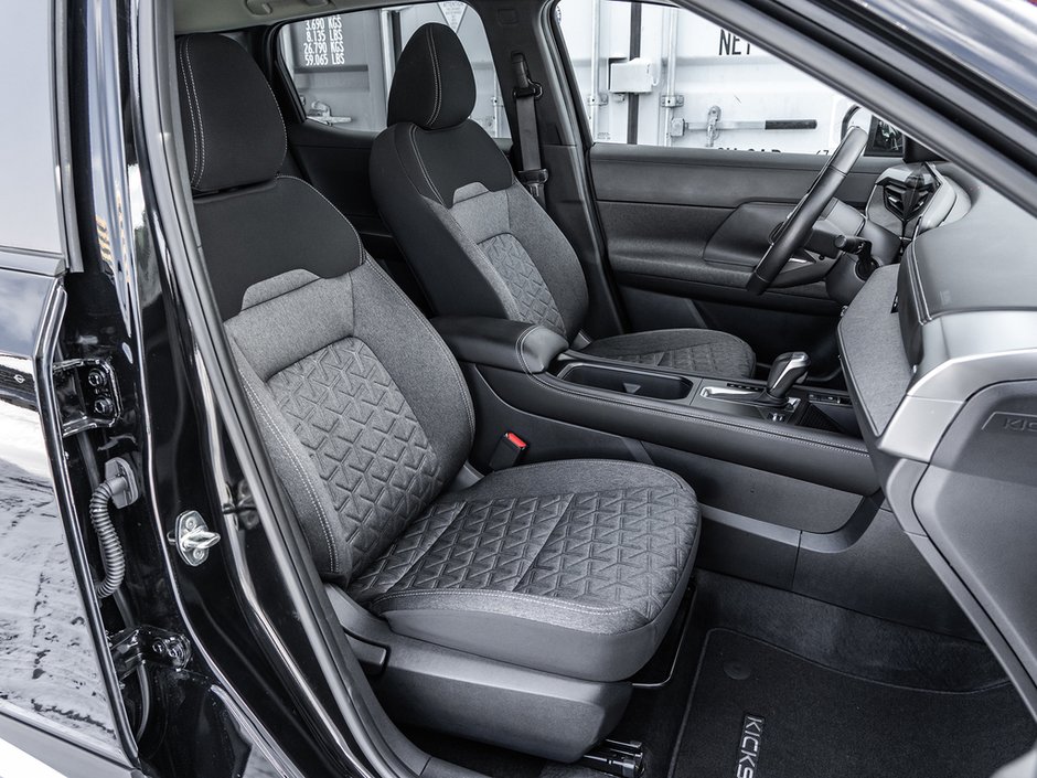 2025 Nissan Kicks SV-21