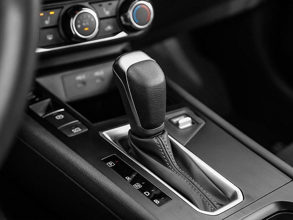 2026 Nissan Kicks S-15