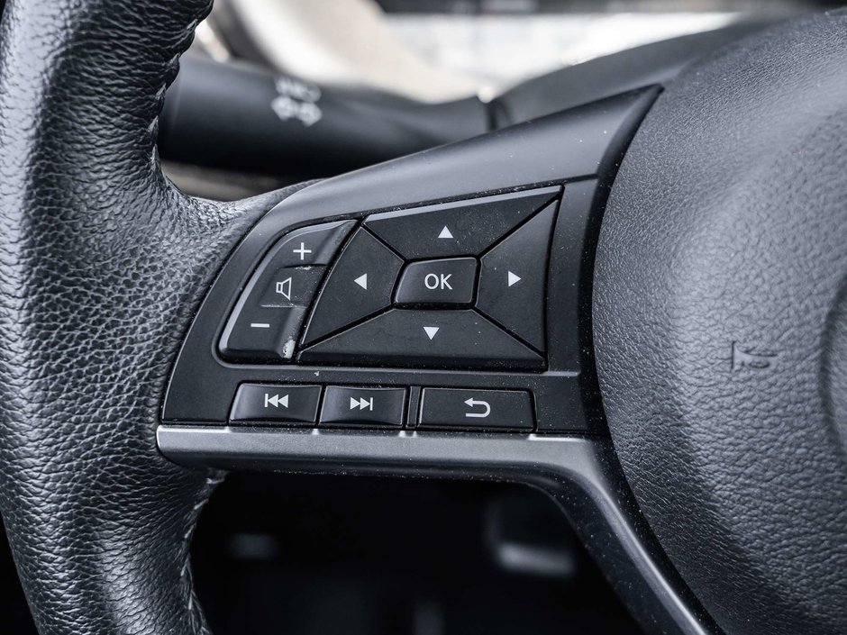 2026 Nissan Kicks SV-8