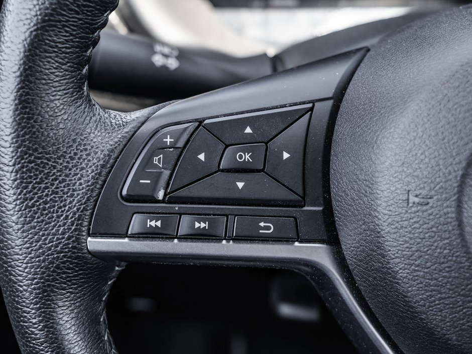 2026 Nissan Kicks SV-8