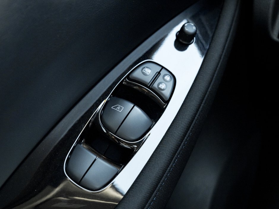 2024 Nissan Leaf SV Plus-15