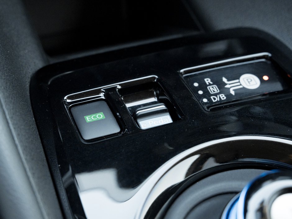 2024 Nissan Leaf SV Plus-18