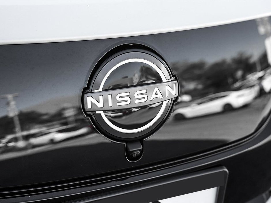 2025 Nissan Leaf SV PLUS-8