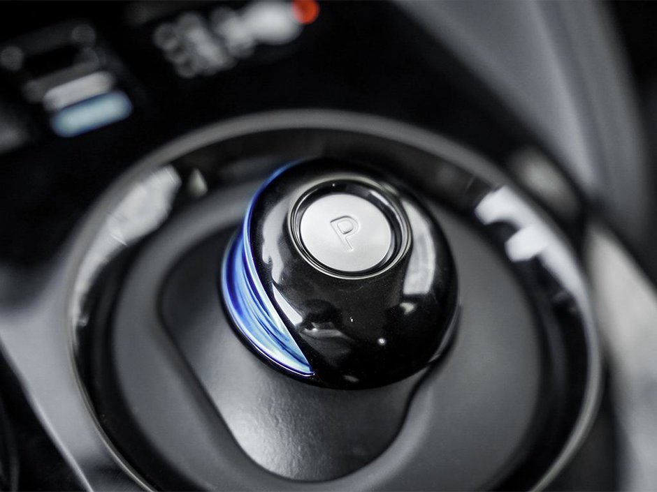 2025 Nissan Leaf SV PLUS-16