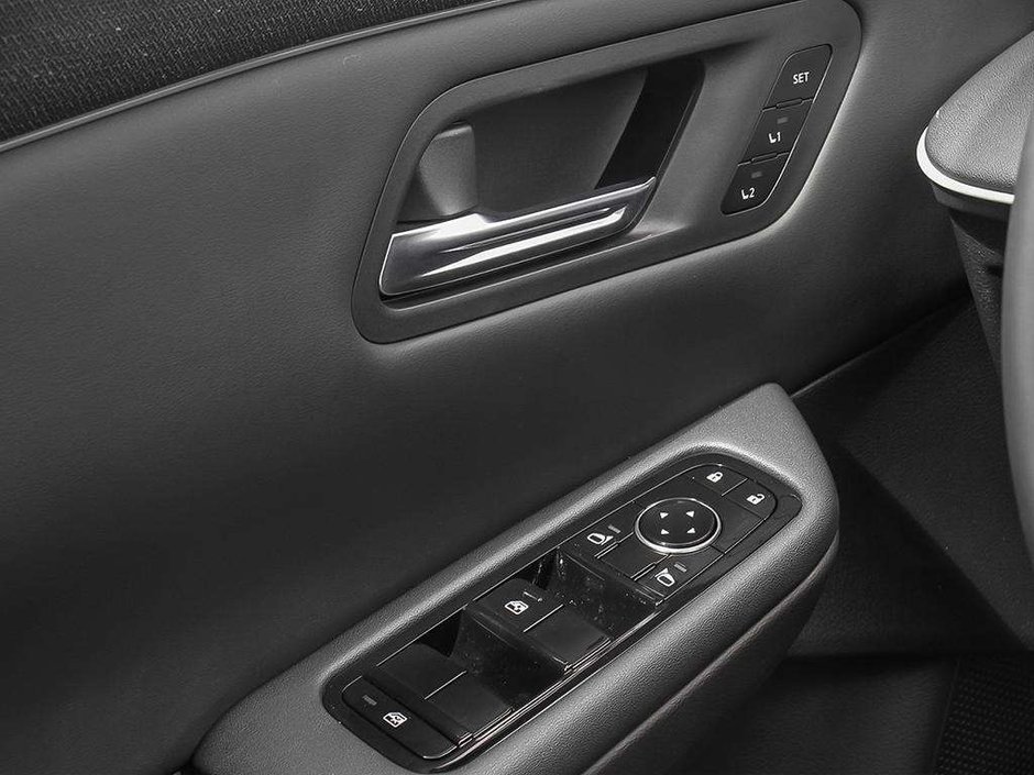 2026 Nissan LEAF Platinum Plus-12