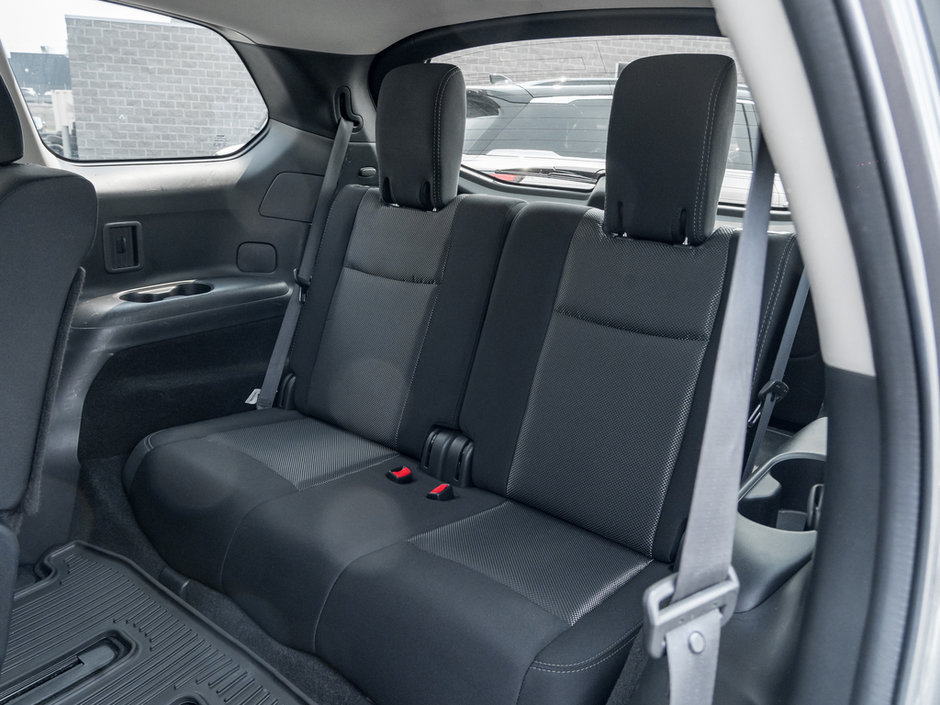 2020 Nissan Pathfinder SV-23