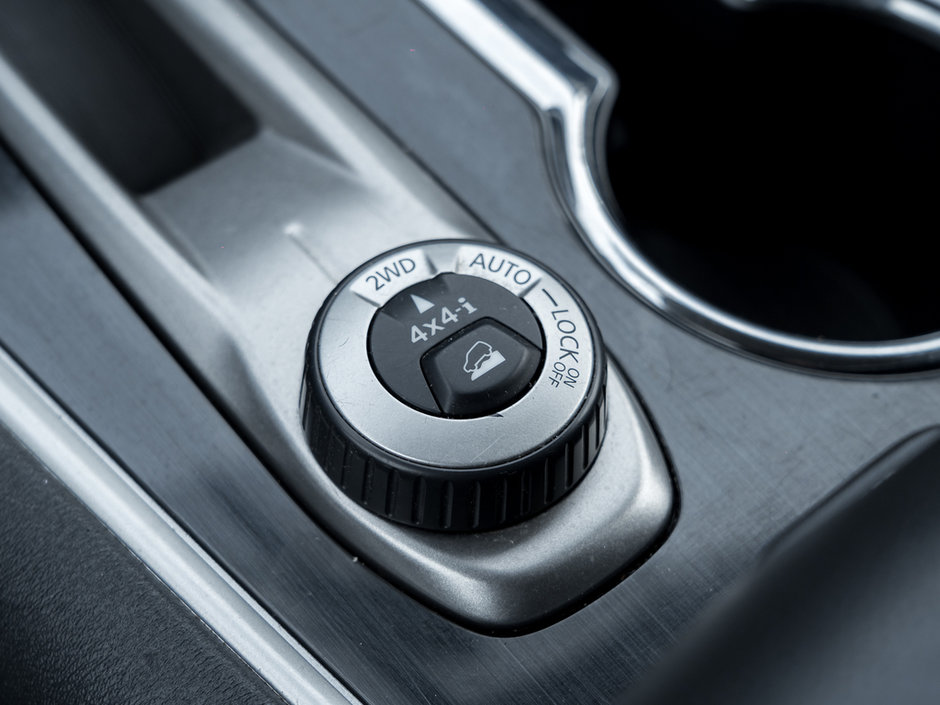 2020 Nissan Pathfinder SV-15