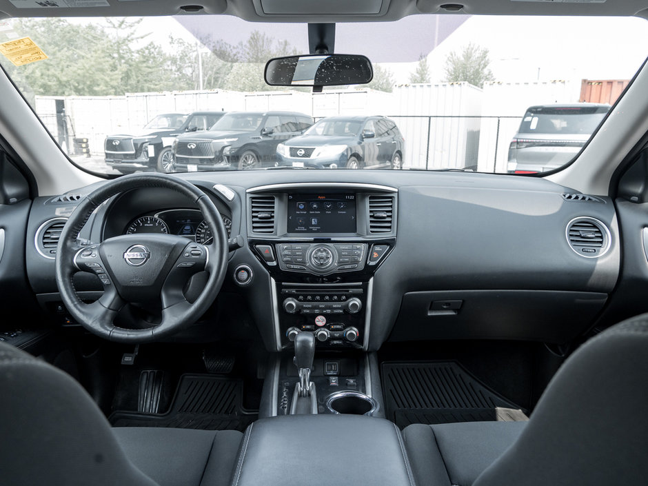 2020 Nissan Pathfinder SV-24