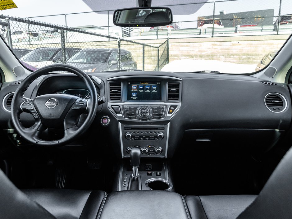 2020 Nissan Pathfinder SL-29