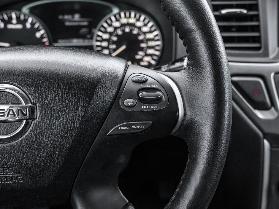 2020 Nissan Pathfinder SL-10