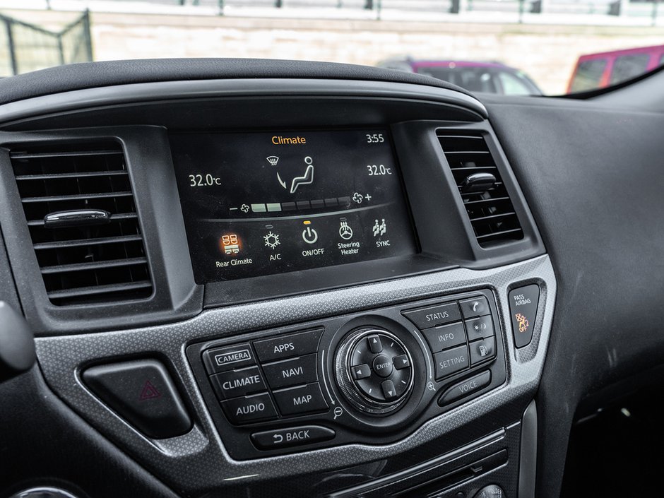 2020 Nissan Pathfinder SL-22