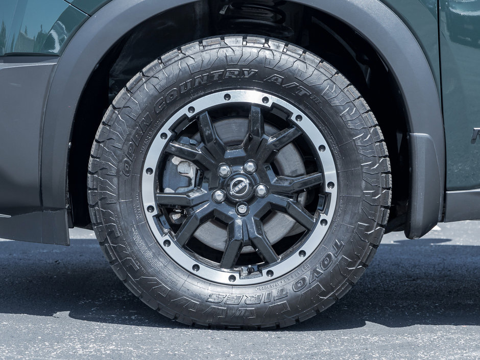 2023 Nissan Pathfinder SV-3