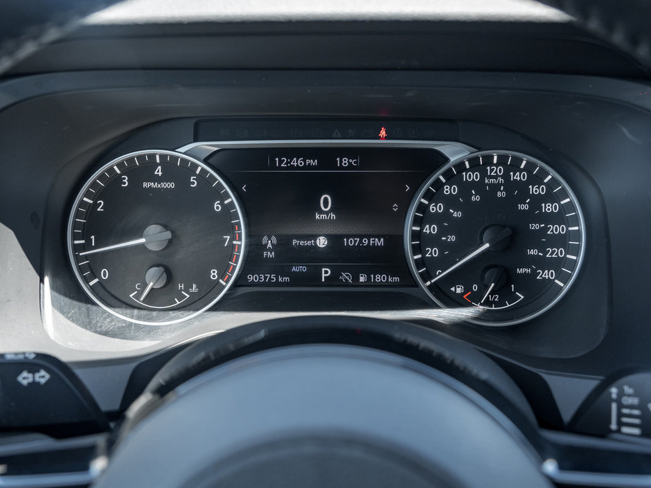 2023 Nissan Pathfinder S-9