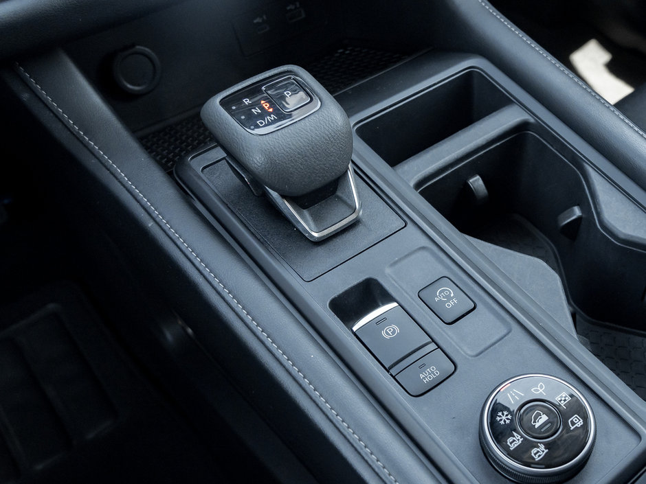 2023 Nissan Pathfinder S-14