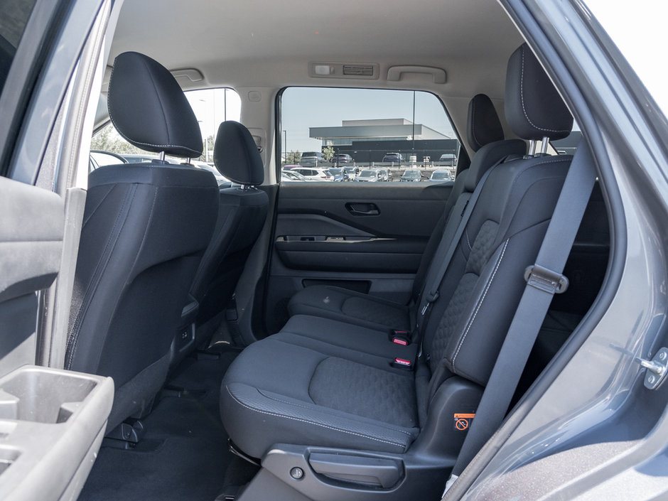 2023 Nissan Pathfinder S-20