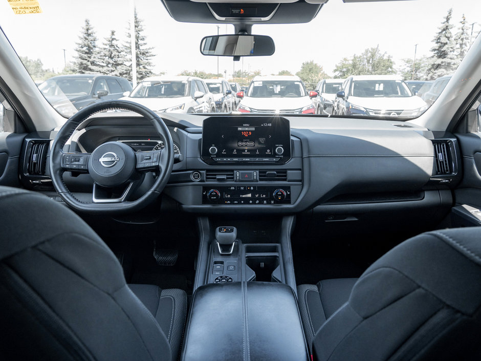 2023 Nissan Pathfinder S-22