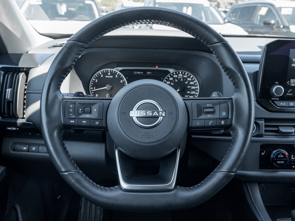 2023 Nissan Pathfinder S-7