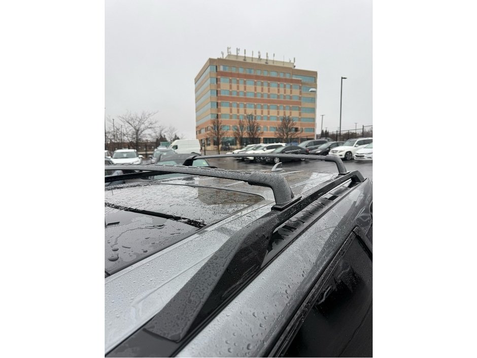 2024 Nissan Pathfinder SV-8