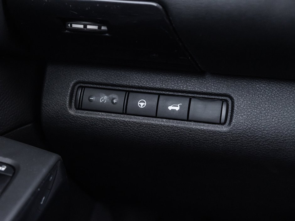 2024 Nissan Pathfinder SV-14