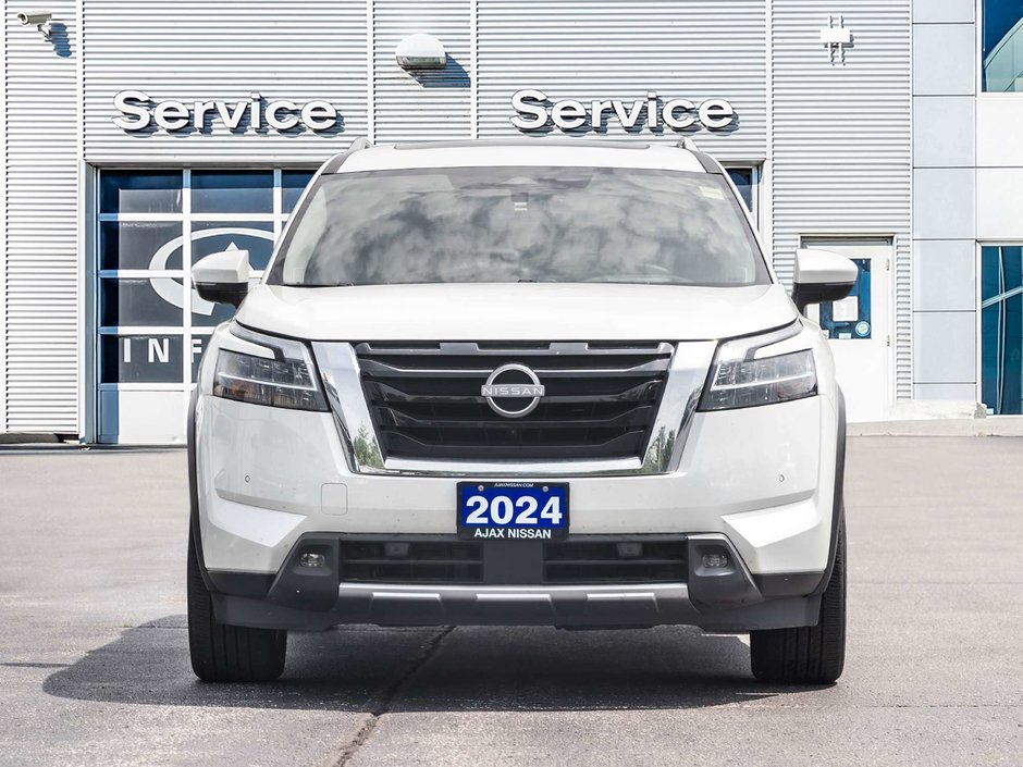 2024 Nissan Pathfinder Platinum-1