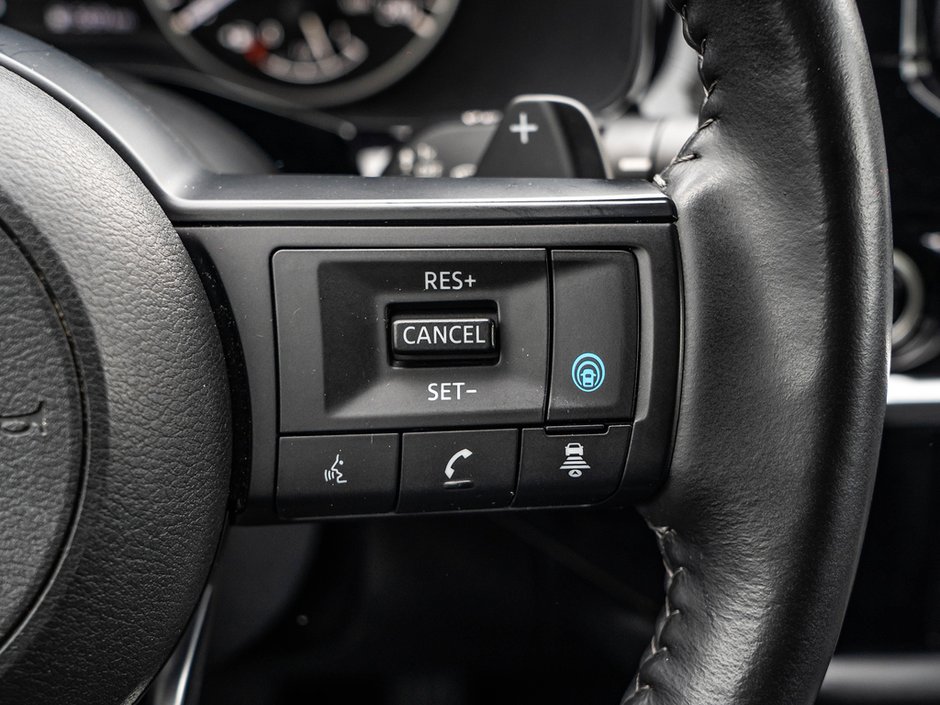 2024 Nissan Pathfinder SV-10
