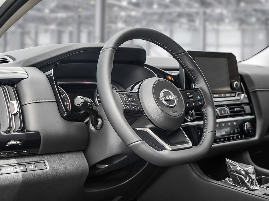 2025 Nissan Pathfinder SV-10