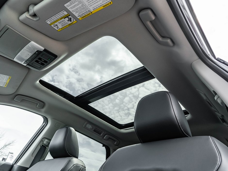 2025 Nissan Pathfinder Platinum-23