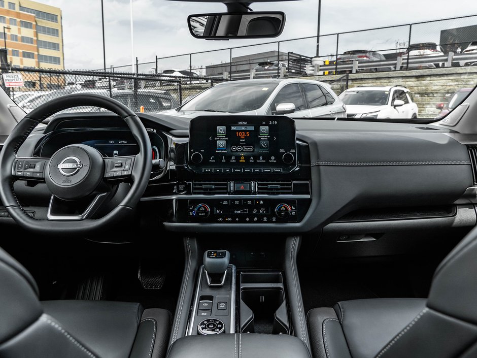 2025 Nissan Pathfinder Platinum-28