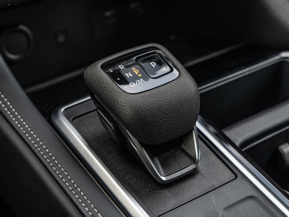 2025 Nissan Pathfinder Platinum-18