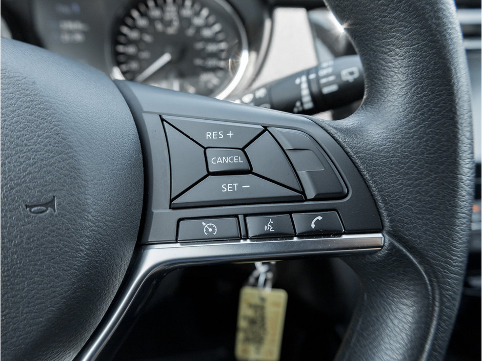 2019 Nissan Qashqai S-9