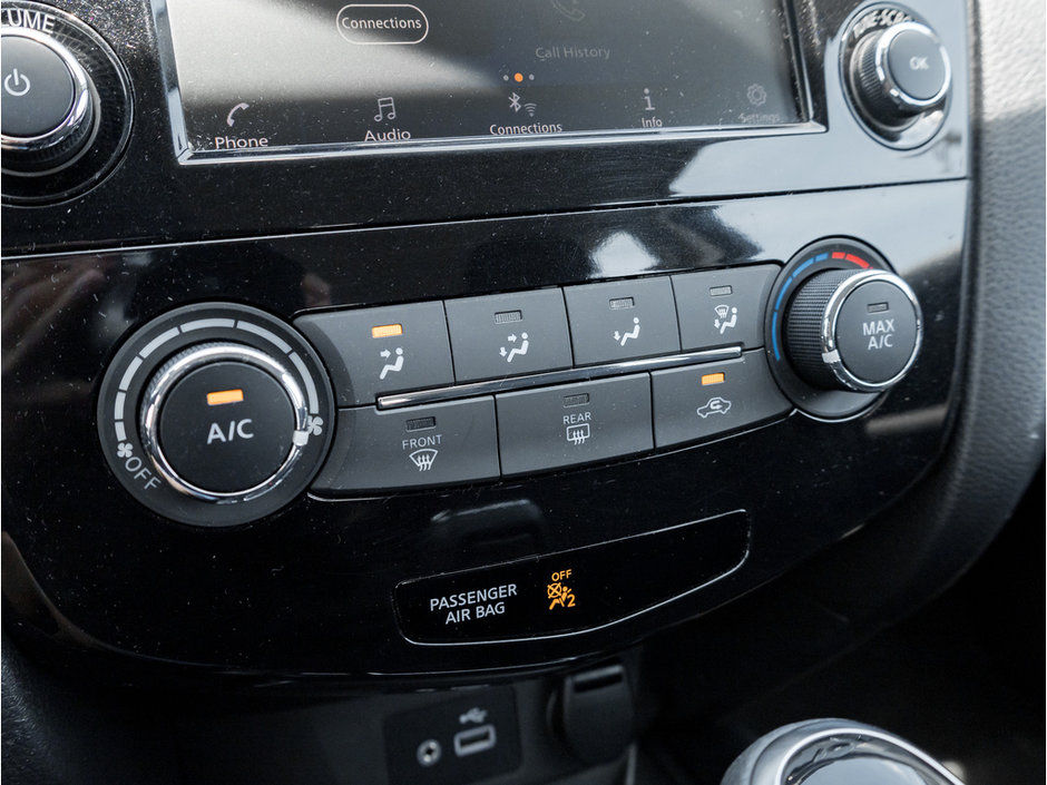 2019 Nissan Qashqai S-16