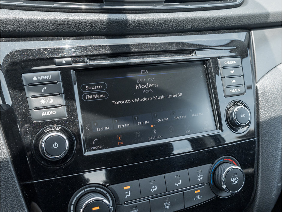 2019 Nissan Qashqai S-17