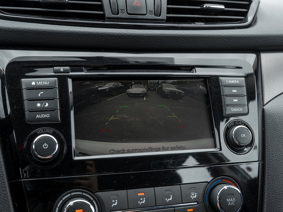 2019 Nissan Qashqai S-11