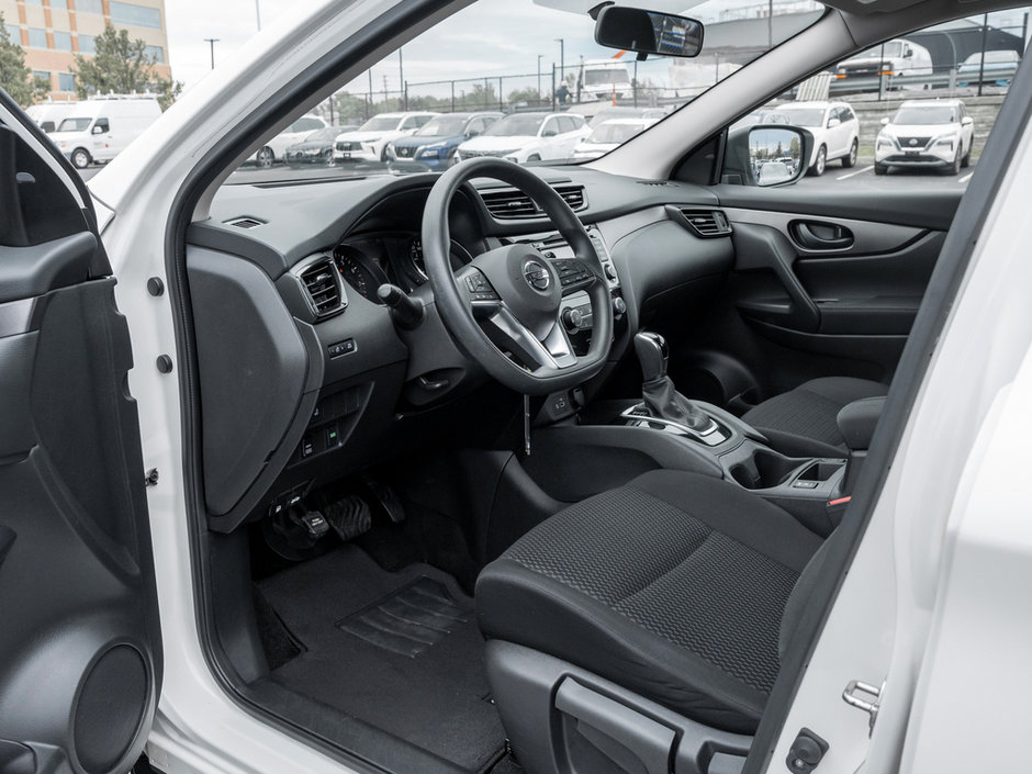2019 Nissan Qashqai S-6