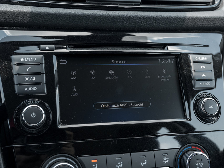 2020 Nissan Qashqai S-18